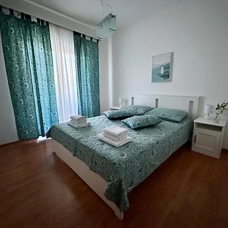 Apartment Stokic Rab Town